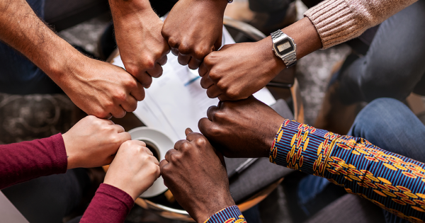 volunteer-page-hero-1900x600